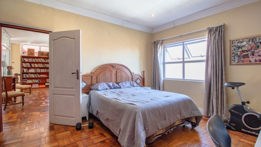 6 Bedroom Property for Sale in Van Ryneveld Western Cape